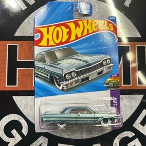 Hot Wheels Classic Blue Die-Cast Car